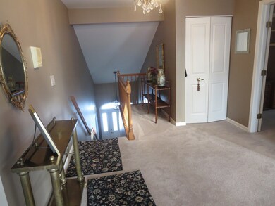 102 Yale Ct unit 34LH10, Glenview, IL 60026 - photo 2
