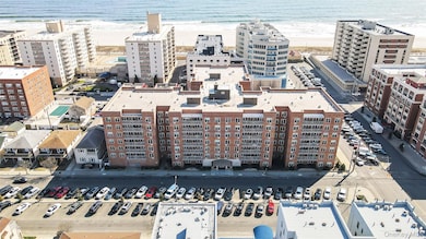 Sherwood House unit 5 O, Long Beach, NY 11561 - photo 2