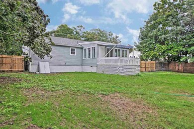 138 Lawrence Rd, Salem, NH 03079 - photo 5