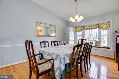 4302 Birch Pond Ln, Fairfax, VA 22033 - photo 4