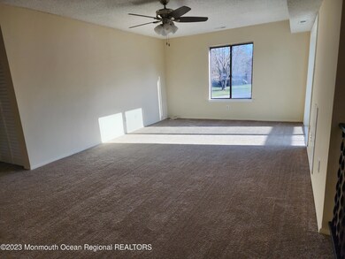 10 Newport Ct unit B20, Brick, NJ 08724 - photo 4