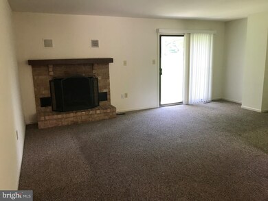 1915 Yorktown N, Norristown, PA 19403 - photo 6