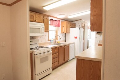 3 Bonny St, Nashua, NH 03062 - photo 5