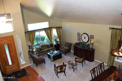 living room (3)