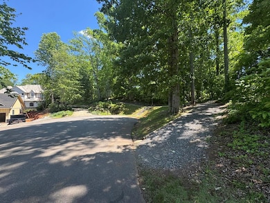 Start of gravel path to community dock