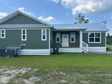 534 N Raphael Rd, Defuniak Springs, FL 32433 - photo 3