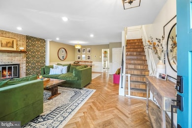 5712 Richardson Mews Square, Halethorpe, MD 21227 - photo 2