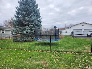 106 Laurel Ave, Liverpool, NY 13088 - photo 3