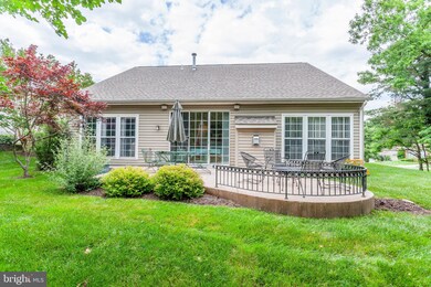 12398 Grantley Ct, Woodbridge, VA 22192 - photo 3