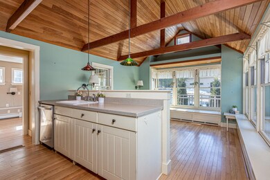 61 Durham Rd Brunswick ME-large-010-018-