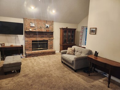 2035 Sherman Dr, Columbus, IN 47203 - photo 3