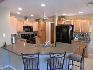 Backsplash and UPGRADED appliances