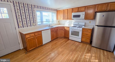 1009 Flagtree Ln, Pikesville, MD 21208 - photo 5