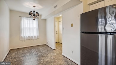 4194 Pleasant Meadow Ct unit 102C, Chantilly, VA 20151 - photo 6