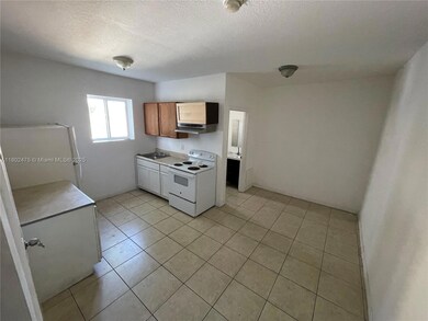 1021 NW 3rd St unit 204, Miami, FL 33128 - photo 3