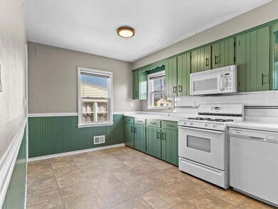 3231 Vine Ave SE, Cedar Rapids, IA 52403 - photo 6