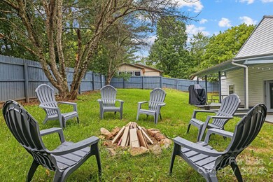 209 Scottlynn Dr, Asheville, NC 28806 - photo 4