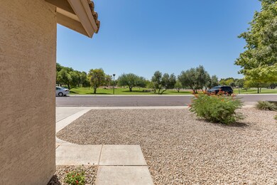 38 E Myrna Ln, Tempe, AZ 85284 - photo 3