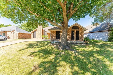 111 N Winding Oaks Dr, Wylie, TX 75098 - photo 2