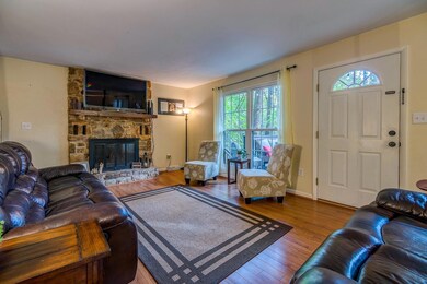 004-292209-7107 Raspberry Lane-7_7041095
