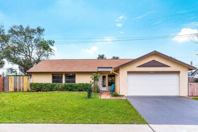 9135 Bedford Dr, Boca Raton, FL 33434 - photo 2