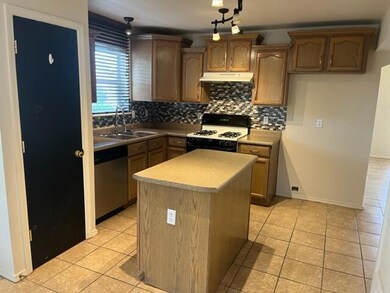 14323 Desert Sunset Dr, Horizon City, TX 79928 - photo 4