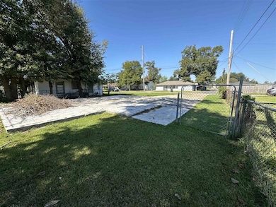 1326 California St, Lake Charles, LA 70607 - photo 2