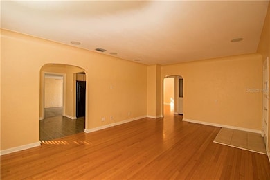 1328 15th St N, Saint Petersburg, FL 33705 - photo 6