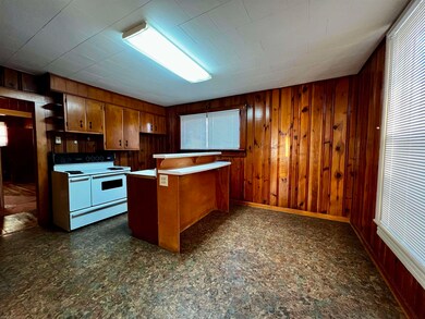 216 Lagrange St, Pulaski, VA 24301 - photo 5