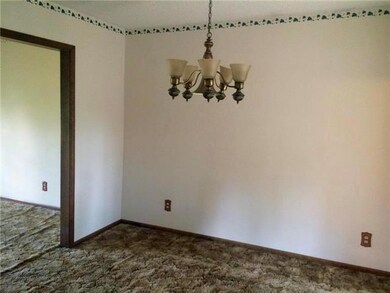 609 N 2nd St, Lansing, KS 66043 - photo 6