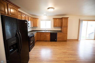 4272 51st St S, Fargo, ND 58104 - photo 3