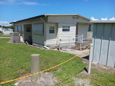 8615 Bayshore Rd unit 11, Palmetto, FL 34221 - photo 4