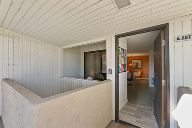 2810 Arcadia 207 - Front Door