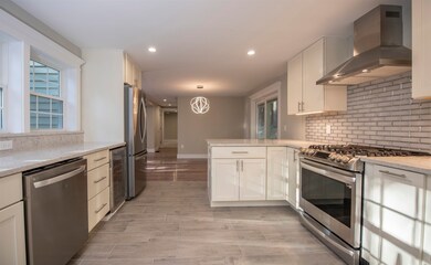 72 Tichenor Rd, Hartford, VT 05059 - photo 6