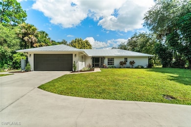 640 13th St NW, Naples, FL 34120 - photo 4