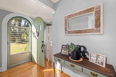 140 Grove Ave, Madison Heights, VA 24572 - photo 6