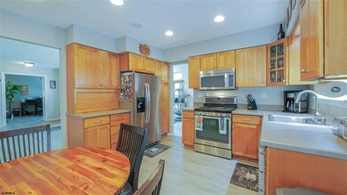 725 Falcon Crest Ct, Galloway, NJ 08205 - photo 4