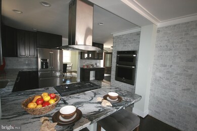 7205 Park Terrace Dr, Alexandria, VA 22307 - photo 4