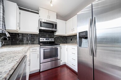 1324- 1326 Cambrian Court 013