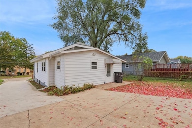 2818 Bowdoin St, Des Moines, IA 50313 - photo 4