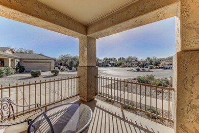 104-PorchView_Culdesac