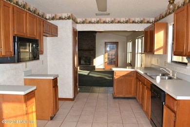 3986 Distant Moon Ct, Jacksonville, FL 32210 - photo 3