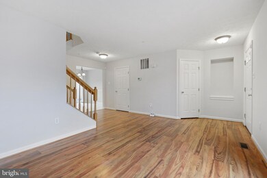 9543 Oakhurst Dr, Columbia, MD 21046 - photo 5