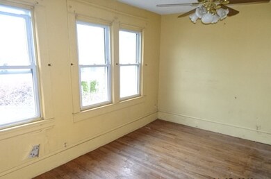 202 Northampton Ave, Springfield, MA 01109 - photo 6