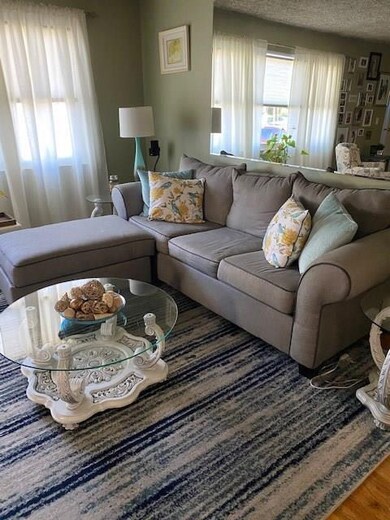 12 Pinecrest Rd, Jersey City, NJ 07305 - photo 2