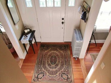 Entry. Front Hall