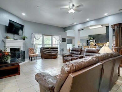 1405 Val Verde Ct, Denton, TX 76210 - photo 4