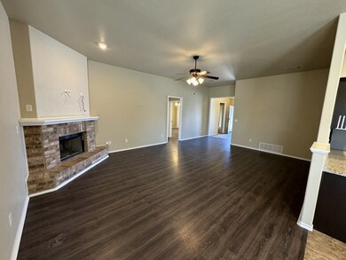 9107 Holiday Dr, Odessa, TX 79765 - photo 2