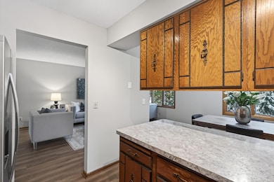 10549 Lancaster Ln N, Maple Grove, MN 55369 - photo 4