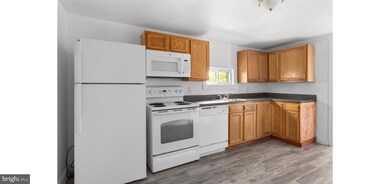 4715 Hazelwood Ave unit A, Baltimore, MD 21206 - photo 3